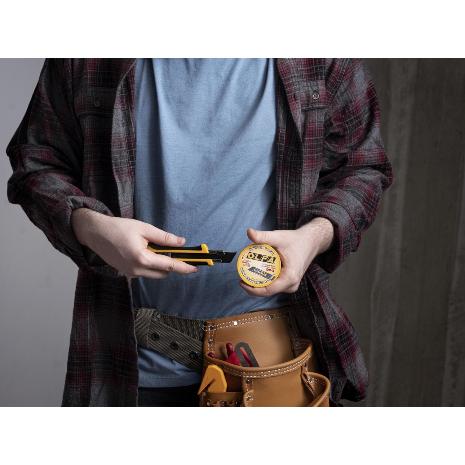 OLFA DC3 PocketSize Blade Disposal Can Grand & Toy