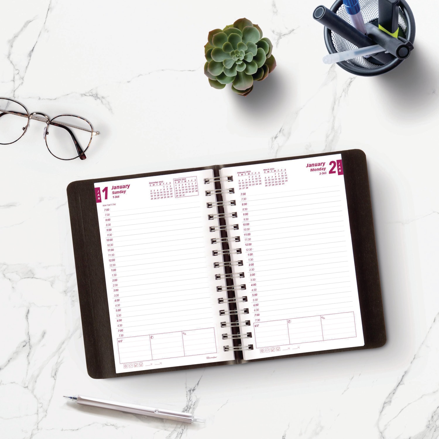 Brownline 12Month Daily Planner, Black, 8" x 5", JanuaryDecember