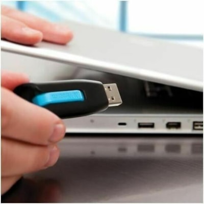 Microban - Clés USB 3.0 Store 'n' Go, bleu, vert et gris, 16 Go, emb. de 3 - 16 Go - USB 3.2 (Gen 1) Type A - Bleu, Vert, Gris - À vie Garantie - 3 / emballage BLEU  VERT  GRIS TYPE ESCAMOTABLE
