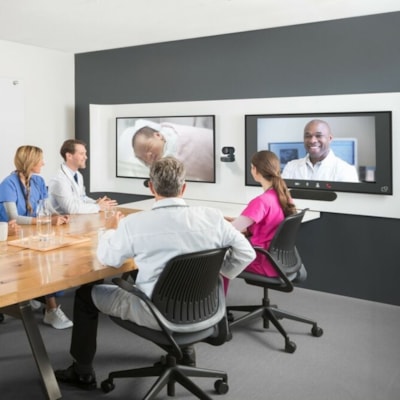 Logitech Rally Plus Ultra-HD ConferenceCam - Full HD - 30 fps - 1 x Network (RJ-45) - USB - Gigabit Ethernet - External Speaker(s) - External Microphone(s) - Desktop  