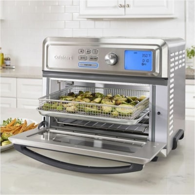 Grille-pain TOA-65C Cuisinart - 16.99 L Capacité - 1800 W - Pain, Friture à l'air, Cuisson, Grillade, Rôtir, Toast, Bagel, Réchauffer, Maintenir au chaud, Cuisson, ... - Acier inoxydable, Argenté 1800 WATTS OF POWER 