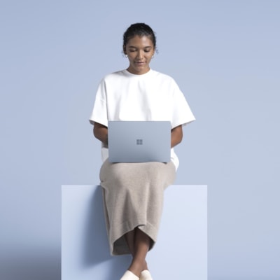 Microsoft Surface Laptop 4 13.5" Touchscreen Notebook - Intel Core i5 - 8 GB - 512 GB SSD - English, French Keyboard - Ice Blue - Demo - Intel Chip - 2256 x 1504 - Intel Iris Xe Graphics - PixelSense - Front Camera/Webcam - 17 Hours Battery Run Time - IEEE 802.11ax Wireless LAN Standard  SYST 