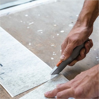 Slice - Couteau manuel, boîte de 6 - hauteur de 1,07 po (27,18 mm) x largeur de 1,50 po (38,10 mm) x longueur de 6,69 po (169,93 mm) - Résistants, Design ergonomique, Confortable, Lame rétractable, Manche, Facile à utiliser, Poignée ergonimique, Compartiment de rangement, A POIGNéE EN MéTAL 