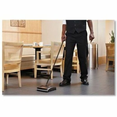 Balayeur Rubbermaid - Noir - 4 / emballage DOUBLE ACTION 