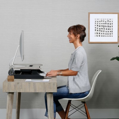 Ergotron WorkFit-Z Mini Sit-Stand Desktop - Wood Grain Rectangle, Dove Gray Top - 25 lb (11.34 kg) Capacity - 15.8" (401.32 mm) Table Top Length x 31" (787.40 mm) Table Top Width - 12.5" (317.50 mm) Height Mini Sit-Stand Desktop Worksta tion - 31 wide x 21