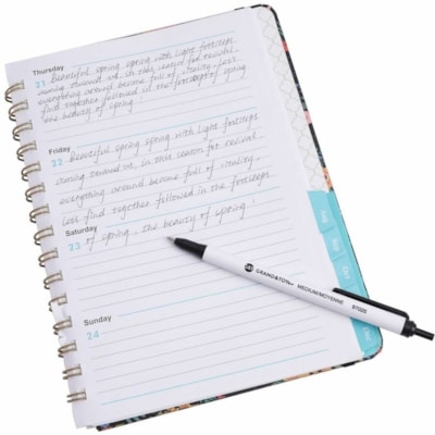 Grand & Toy Retractable Ballpoint Pens, Black, Medium 1.0 mm, 12/BX - 1 mm (0.04") Medium Round Pen Point - Retractable - Black Ink - White Barrel - 12 / Box BLACK REPLACED 97025 