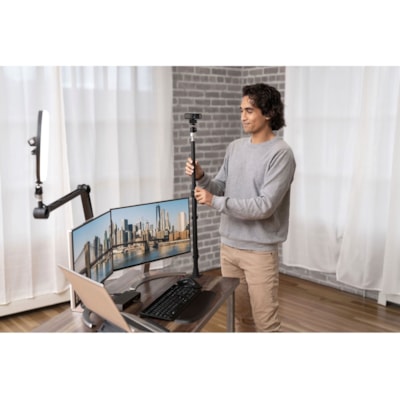 Kensington W2000 Webcam - 2 Megapixel - 30 fps - Black - USB - Retail - 1920 x 1080 Video - CMOS Sensor - Auto-focus - 75° Angle - 2x Digital Zoom - Microphone - For Notebook, Computer  PERP 