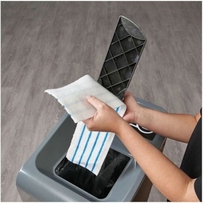 Rubbermaid Commercial HYGEN 18" Disposable Microfiber Pad - 4.75" (120.65 mm) Width x 19" (482.60 mm) Length - Disposable, Bacteria Resistant - MicroFiber, Polyester - White, Blue - 0.64 oz (18.14 g) - 50 / Pack 18" PAD 50 PADS