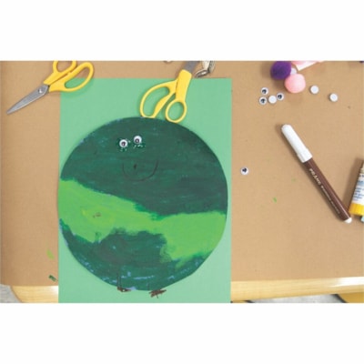 Prang - Papier de bricolage P6517 - Projet scolaire, Project Art, Projet artisanal, Artisanat en papier - format 18 po (457,20 mm) x 24 po (609,60 mm) - 78 g/m² Grammage - Variées - Pâte mécanique - 50 / emballage COULEUR ASSORTIE 18X24 PO  50/PAQUET