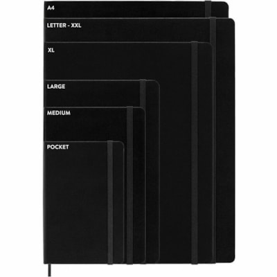Moleskine - Carnet à couverture rigide Classic, ligné, noir, 5 po x 8 1/4 po, 400 pages - 400 Pages - Margin Avec ligne - 70 g/m² Grammage - format 5 1/8 po (130 mm) x 8 17/64 po (210 mm) - Papier Ivoire - Couverture Noir - Cartonné, Coin rond, Fermeture par élastique, BLACK  5  X 8    RULED PAGES HARD COVER  400 PAGES