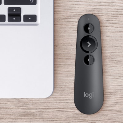 Logitech R500s Laser Presentation Remote - Laser - Wireless - Bluetooth - 2.40 GHz - Graphite, Black - USB - 3 Button(s) on Remote Graphite 