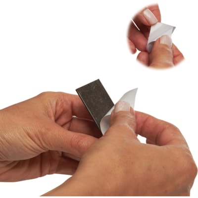 Deflecto - Porte-nom de cubicle - largeur de 8,50 po (215,90 mm) x hauteur de 2 po (50,80 mm) - Rectangulaire Forme - Fixation Murale - Insérable, Magnétique - Plastique - clair - 1 chaque CHARGE PAR LA HAUT 8-1/2" X 2" - CLAIR
