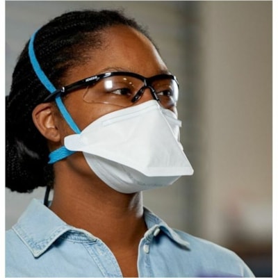 KIMTECH N95 Pouch Respirator - Small - Particulate Protection - Polypropylene - White - Comfortable, Breathable, Foldable, Adjustable Nose-piece, Soft, Stretchable, Latex-free, Head Strap, Lightweight - 50 / Pack  SMALL SIZE WHITE W/2 BLUE HEADBANDS