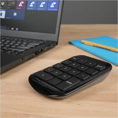 Targus Wireless Numeric Keypad - Wireless Connectivity - 33 ft (10058.40 mm) - 2.40 GHz - USB Interface - Windows, macOS, ChromeOS - PC, Mac - Black  WRLS 