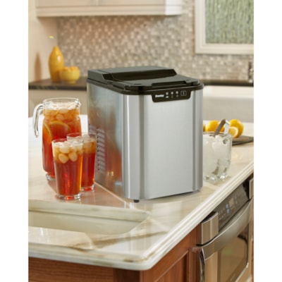 Danby - 2 lbs. Machine à glaçons de comptoir en Acier Inoxydable - 25 lb (11339,81 g) Par Jour2 lb (907,18 g) - Acier inoxydable FONCTION D'AUTONETTOYAGE ACIER INOXYDABLE