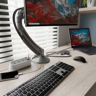 Chief Kontour K1D Dynamic Single Monitor Arm Desk Mount - Adjustable Arm - For 10-38 Inch Monitors - Silver - Chief Kontour Single Arm Desk Mount - For Displays 10-32" - Silver LE DISPLAY 2L ARM  SLV 