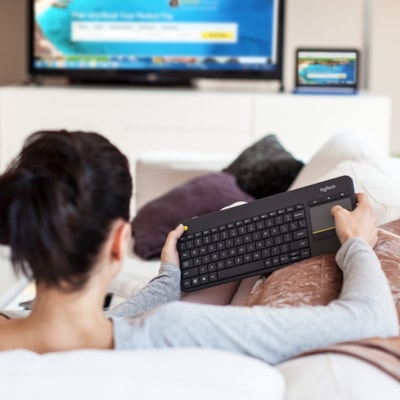 Logitech K400 Plus Wireless Touch TV Keyboard With Easy Media Control and Built-in Touchpad, HTPC Keyboard for PC-connected TV, Windows, Android, Chrome OS, Laptop, Tablet (Dark) (French Layout) - Wireless Connectivity - RF - 32.81 ft (10000 mm) - 2.40 GHz - USB Interface - Mute, Volume Down, Volume 0WRLS 