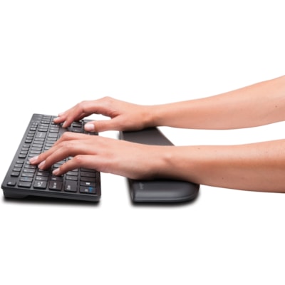 Kensington - ERGOSOFT WR SLIM KBS - Repose-poignet pour clavier - hauteur de 0,39 po (10 mm) x largeur de 17,01 po (432 mm) x profondeur de 3,98 po (101 mm) Dimension - Noir - Gel, Caoutchouc - 1 ERGONOMIST APPROVED ULTRA-SOFT FEEL