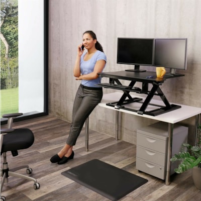 Ergotron WorkFit-TX Standing Desk Converter - Up to 30" Screen Support - 40 lb (18143.69 g) Load Capacity - 20" (508 mm) Height - Desktop - Black ESK CONVERTER  BLACK. 