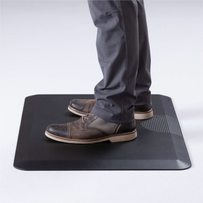 Safco Movable Anti-Fatigue Mat - Floor - 36" (914.40 mm) Length x 24" (609.60 mm) Width x 1" (25.40 mm) Thickness - Rectangular - Black - 1 Each BLACK 