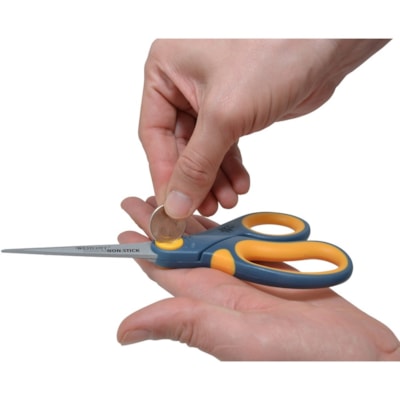 Westcott - Ciseaux droits antiadhésifs de 8 po - longueur hors tout 8 po (203,20 mm) - Droit-à gauche/à droite - Titanium - Pointu Pointe - Jaune - 1 chaque TITANE FUSIONNéE ANTI-ADHéSIF